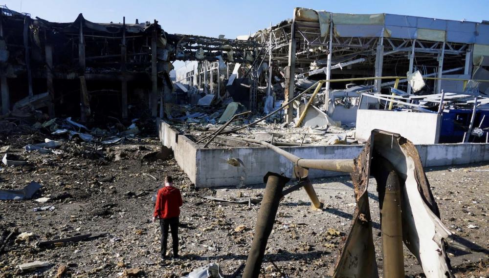 Ukraina kerkon 300 miliarde dollare demshperblim nga Rusia